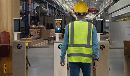 Watch up to 9 cameras live with a real-time face-event panel. Add-On